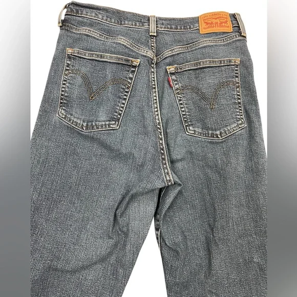 Levis Ribcage Straight Ankle Jeans - Picture 2 of 9